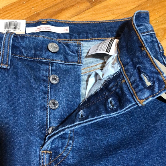 Levi’s NWT Wedgie Skinny High Rise Jeans Size 26 - Picture 11 of 16